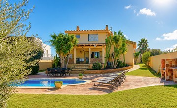 Nice home in peñiscola with private swimming pool, can be inside or outside 2