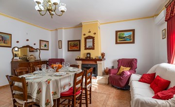 Amazing home in Iznájar 3