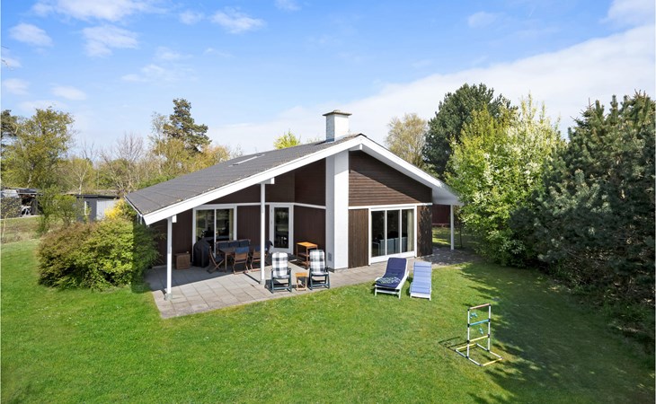 Nice home in Rødby with sauna 1