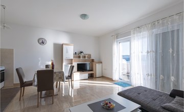 Gorgeous apartment in Klek with WiFi 2