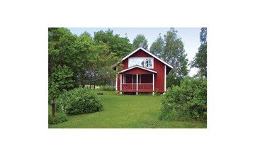 Cozy home in Katrineholm with lake view 3