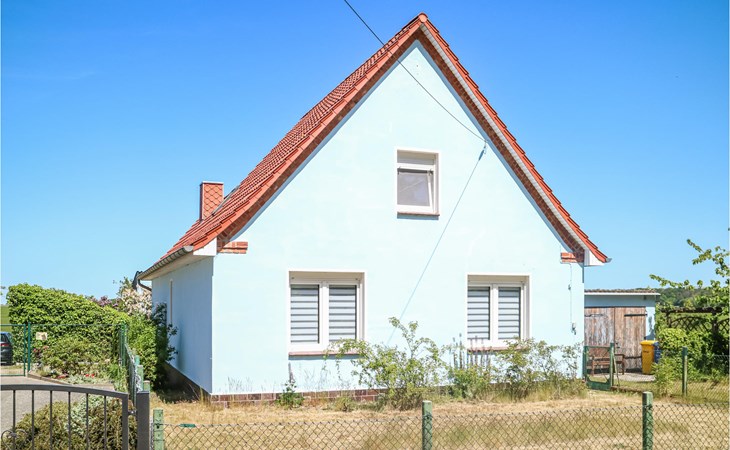 Nice home in Alt Bukow with kitchen 1