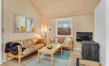 Beautiful home in Haarby with WiFi 3