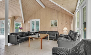 Cozy home in Væggerløse with sauna 3