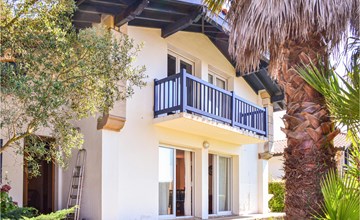 3 bedroom lovely home in Hendaye 2