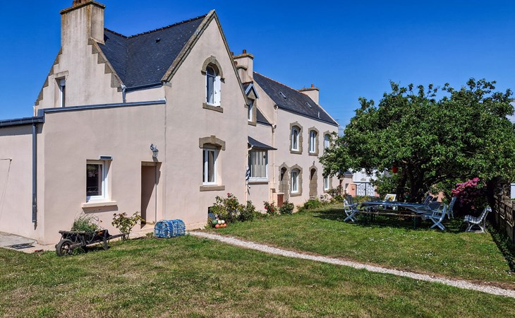3 bedroom amazing home in Plouhinec 1