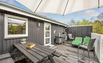 Lovely home in Ringkøbing with kitchen 2