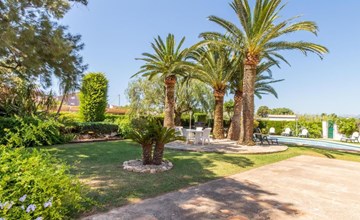 Haus mit privatem Pool, Garten und privatem Parkplatz 3