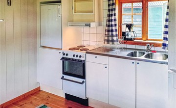 Awesome home in Sysslebäck with kitchen 2