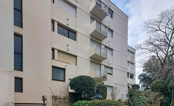 Pet friendly apartment in Royan with house sea view 2