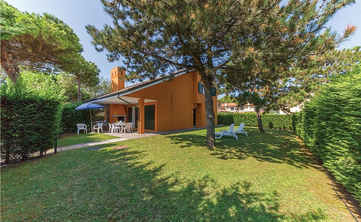 3 bedroom gorgeous home in Albarella RO 1