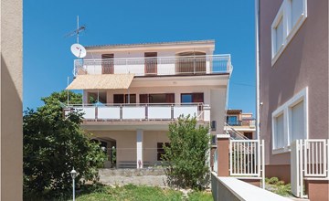 3 bedroom cozy apartment in Brodarica 3