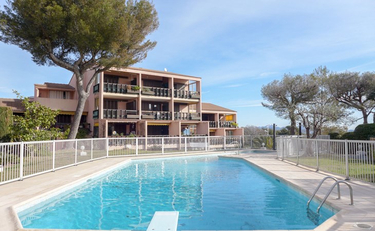 De johannesbroodbomen 1