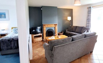 Dingle HC(TR4) No 9 - B 3