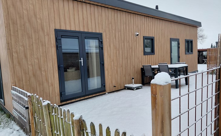 Oeverland Chalet Comfort aan het water | 4 personen 1