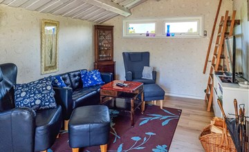 Amazing home in Höviksnäs with WiFi 3
