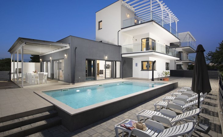 Villa Sole am Meer mit Pool, Sauna, Whirlpool 1