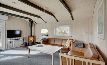 Gorgeous home in Hemmet with kitchen 2