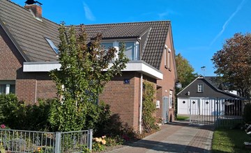 mit Garten und Gartenhaus 3