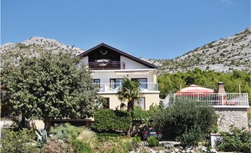 Lovely apartment in Starigrad Paklenica 3