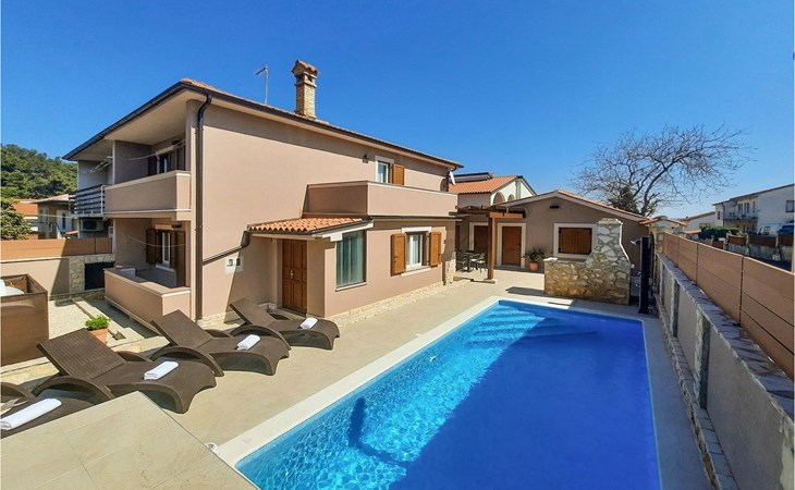Villa Magnifica 1