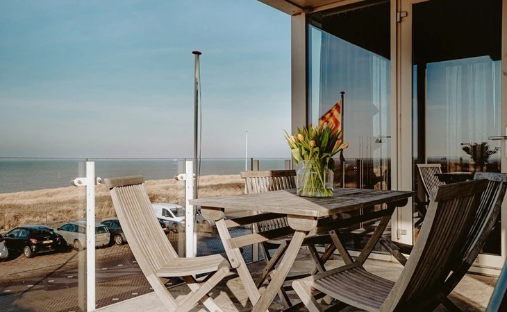 Luxe Kustappartement met Panoramisch Zeezicht | 6 personen 1