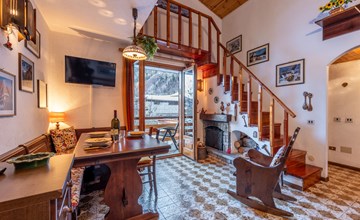 Gag Derby Apartment 2