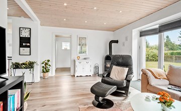 Beautiful home in Middelfart with WiFi 3