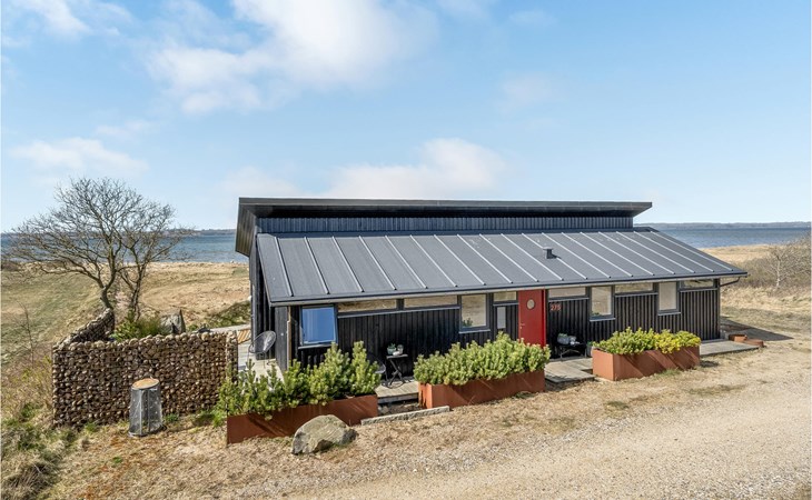Stunning home in Højslev with kitchen 1