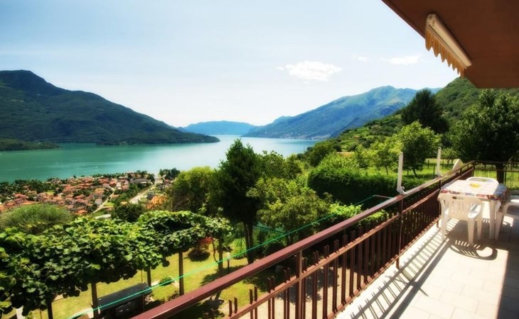 Casa Luna' Wohnung mit Wasserblick 1