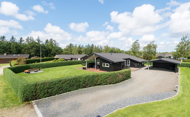 3 bedroom beautiful home in Hemmet 1