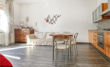 2 bedroom cozy apartment in Igea Marina 2