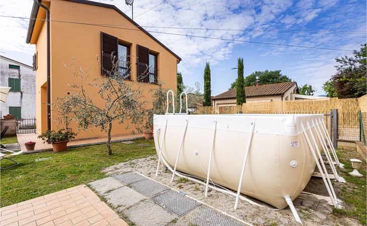 2 bedroom amazing home in Orentano 1