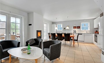 Nice home in Gjern with WiFi 3