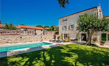 Villa Luvi 3