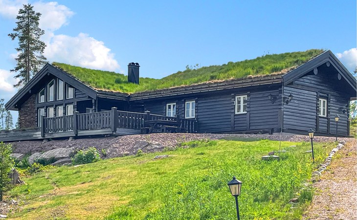 Awesome home in østby with jacuzzi 1