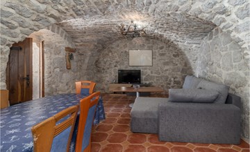 Awesome apartment in Grizane with WiFi 3