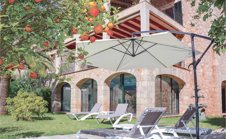 4 bedroom stunning home in Fornalutx 1