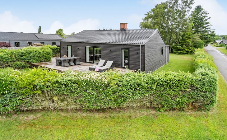 3 bedroom beautiful home in Børkop 1