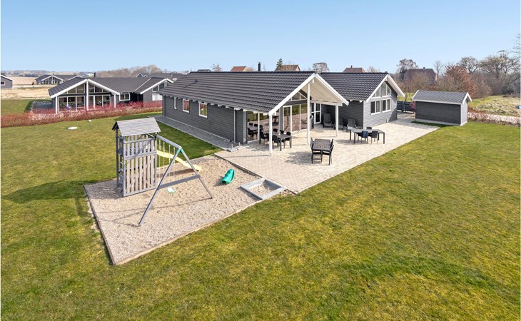 Awesome home in Sydals with kitchen 1