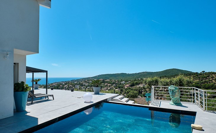 Villa 259 mit Meerblick, Pool und Jacuzzi 1