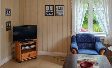 4 bedroom cozy home in Mandal 3