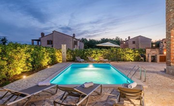 "Paradis 6" mit Whirlpool 2