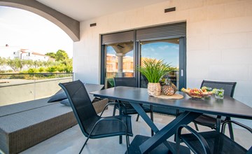 Nice apartment in Brodarica with sauna 2