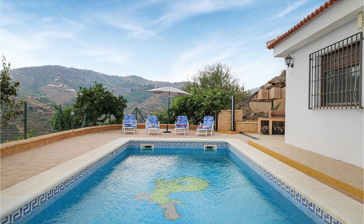 Gorgeous home in Torrox 1