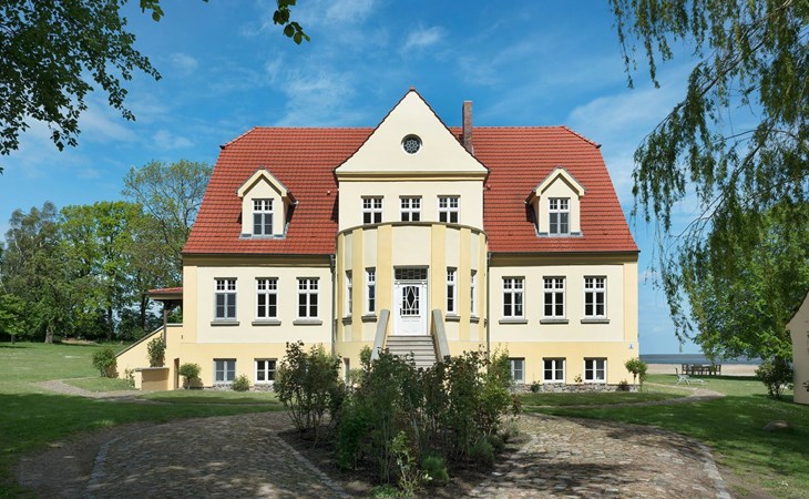 Wohnung im zweiten Obergeschoss des Gutshauses 1