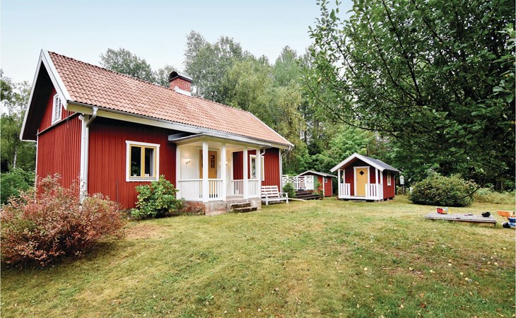 Lovely home in älgarås with kitchen 1