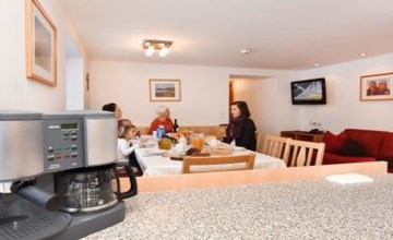 Apartment 101 Agnes 3