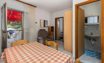 Lovely apartment in Supetarska Draga 3