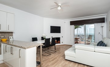 Puerto Banus First Line 2